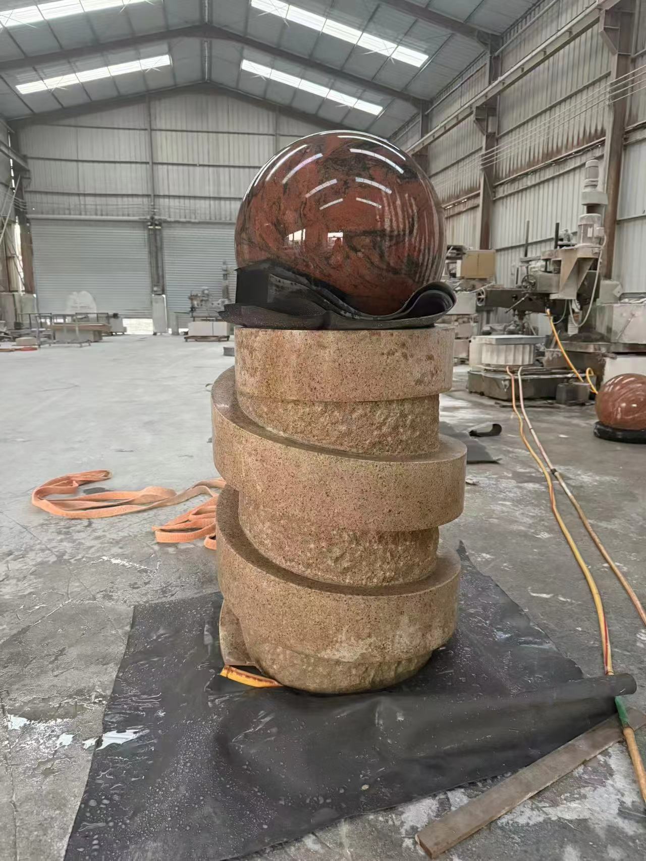 Ang bola ng bola ay nakabalot at ipinadala sa USA