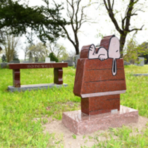 Snoopy Statue Tombstone