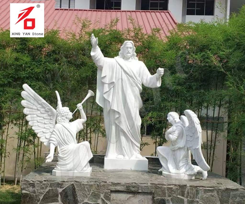 Puting iskultura na hanay ni Jesus at mga anghel