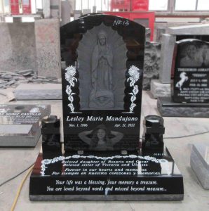 Nag -customize ang Xingyan Our Lady Tombstone
